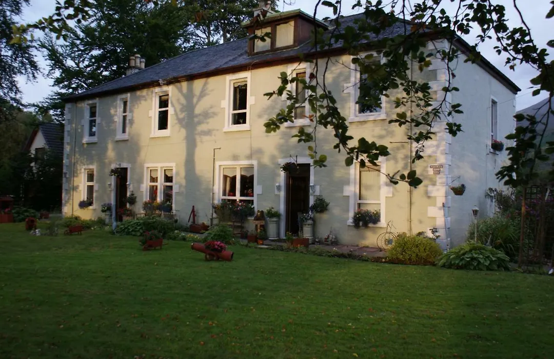 Inverlochy Villas (Adults Only)-1