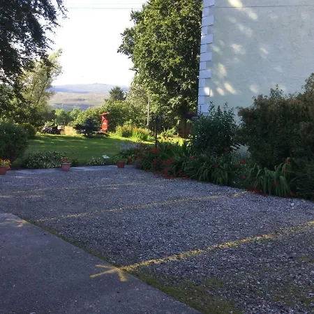 Inverlochy Villas (Adults Only)-2